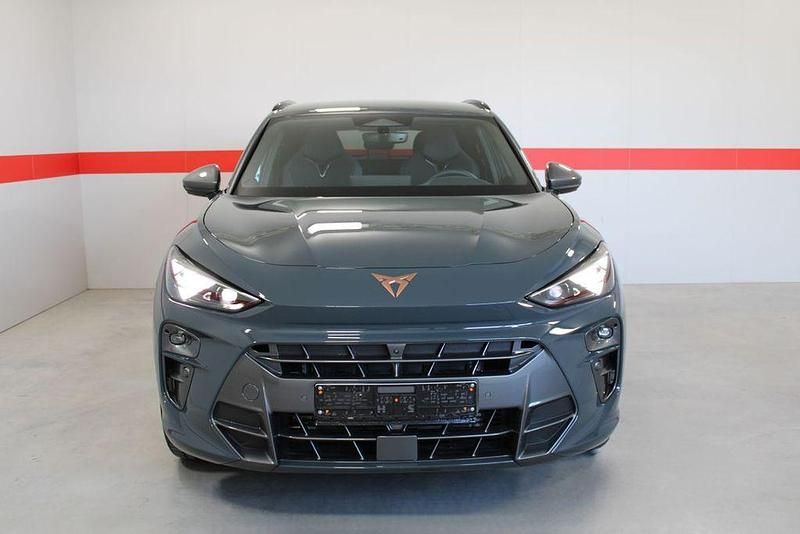Neu Cupra Terramar 150 PS (110 kW) 2026 Blau SUV