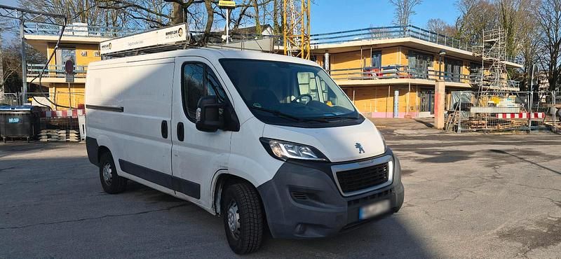 Gebraucht Peugeot Boxer 110 PS (80 kW) 2015 Weiß Van