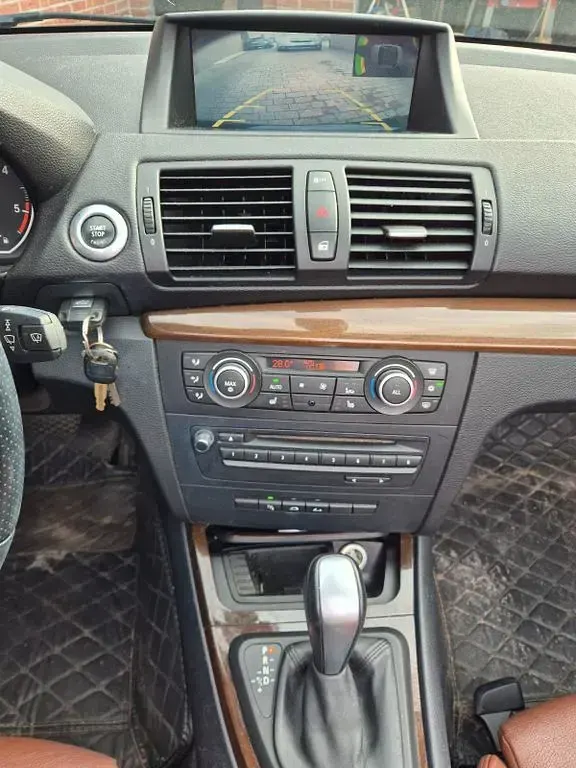 Gebraucht BMW 120 Cabriolet Performance 177 PS (130 kW) 2011 Schwarz Cabrio