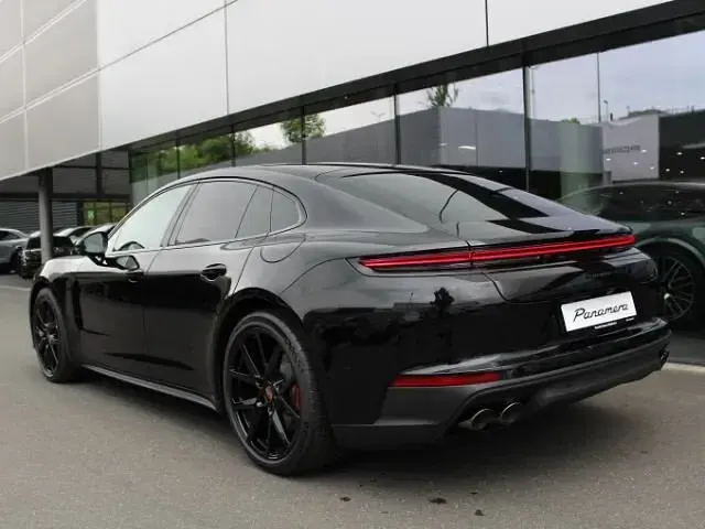 Neu Porsche Panamera 544 PS (400 kW) 2026 Tiefschwarzmetallic (metallic) Kleinwagen