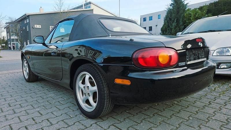 Gebraucht Mazda MX5 140 PS (102 kW) 1999 Schwarz Cabrio