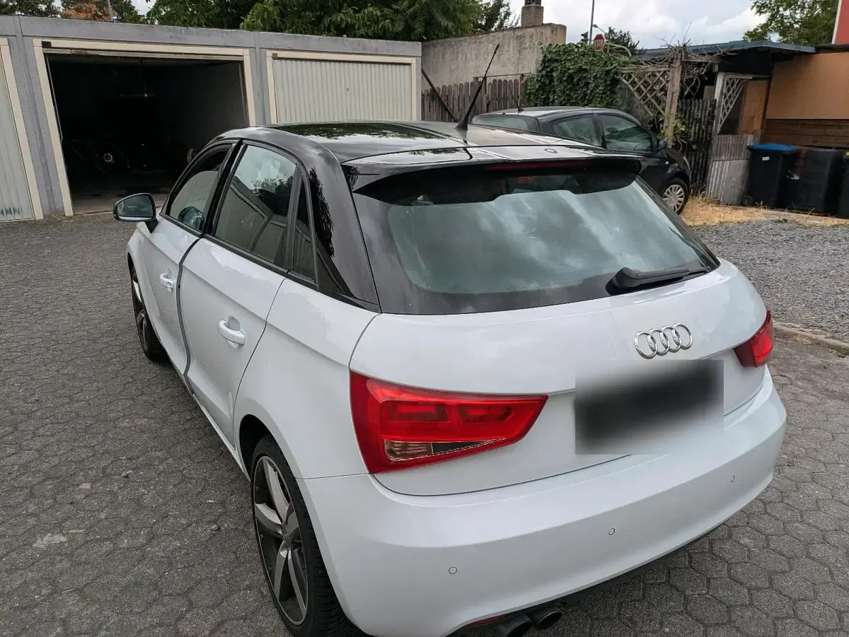 Gebraucht Audi A1 Sportback 140 PS (102 kW) 2013 Weiß Kleinwagen