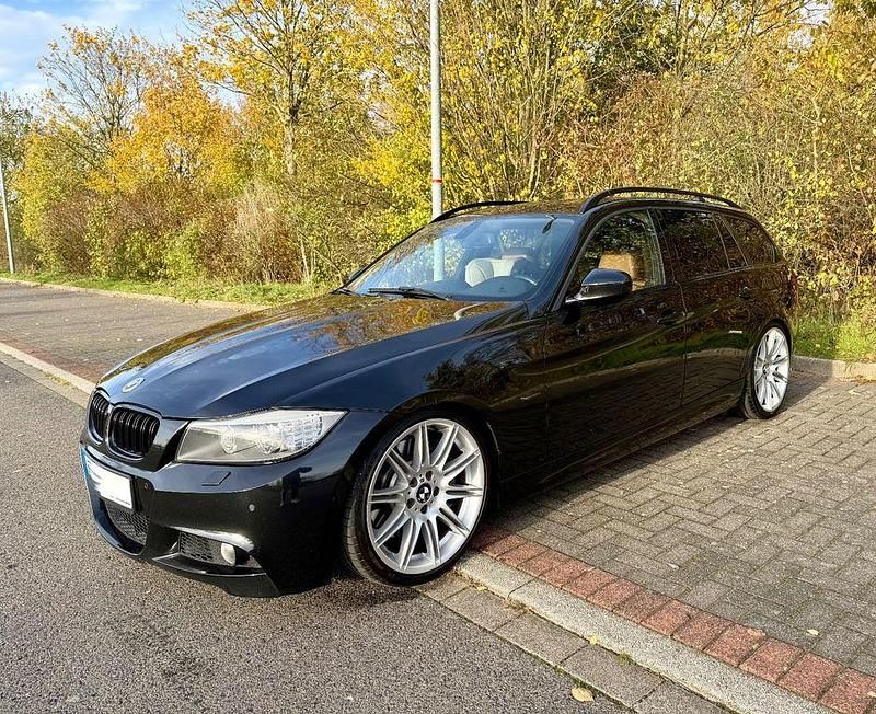 Schwarz Gebraucht 2009 BMW 335 M Sport Kombi | 10.999 € (Superpreis) - Bild 1/4