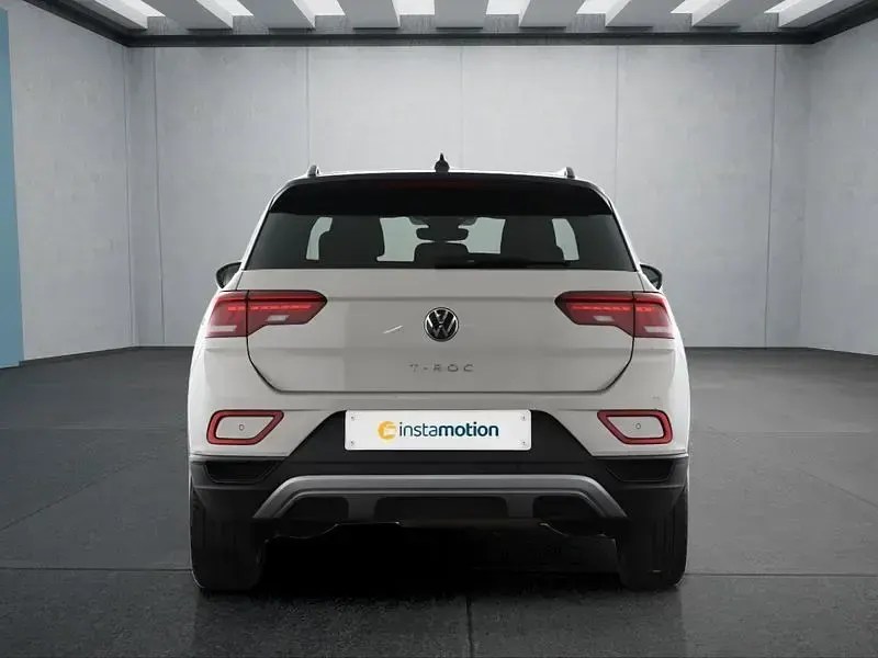Gebraucht VW T-Roc 116 PS (85 kW) 2024 Grau SUV