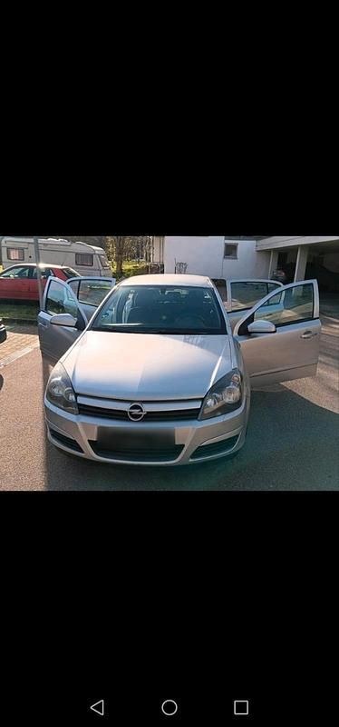 Gebraucht Opel Astra 90 PS (66 kW) 2005 Silber Limousine