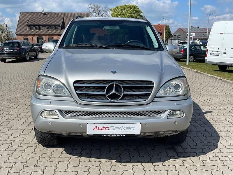 Gebraucht Mercedes ML400 250 PS (183 kW) 2004 Silber SUV