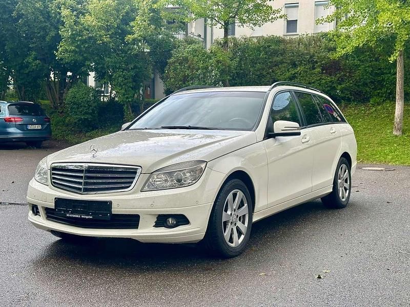 Weiß Gebraucht 2009 Mercedes C200 Kombi | 4.450 € (Etwas zu teuer) - Bild 1/4