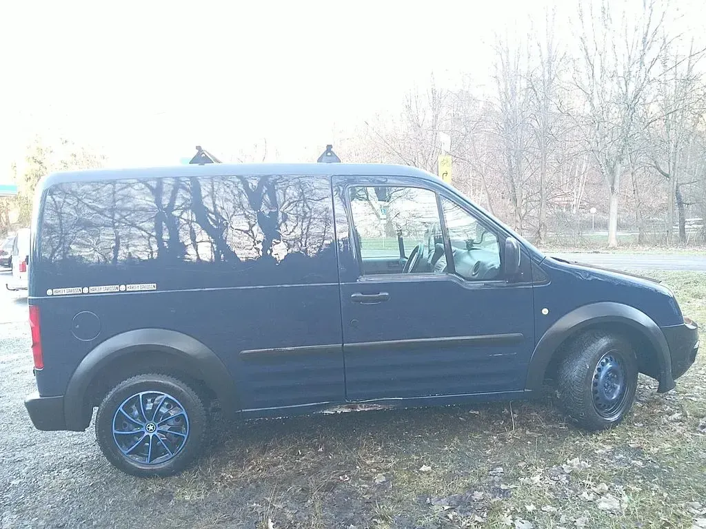 Gebraucht Ford Tourneo Connect 75 PS (55 kW) 2011 Blau Van / Kleinbus