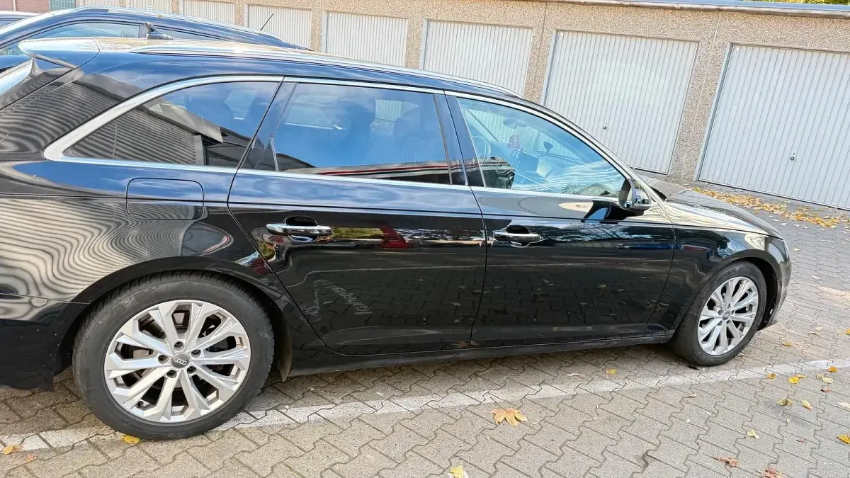 Second-hand Audi A4 150 CP (110 kW) 2017 Negru Break