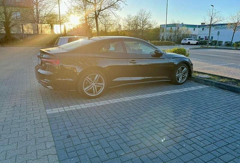 Gebraucht Audi A5 Advanced 204 PS (150 kW) 2021 Schwarz Coupé