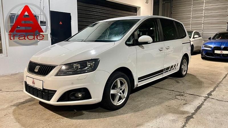 Weiß Gebraucht 2012 Seat Alhambra Van / Kleinbus | 9.800 € (Fairer Preis) - Bild 1/4