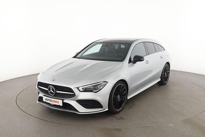 Grau Gebraucht 2020 Mercedes CLA250 Shooting Brake AMG line Kombi | 34.010 € (Fairer Preis) - Bild 1/3