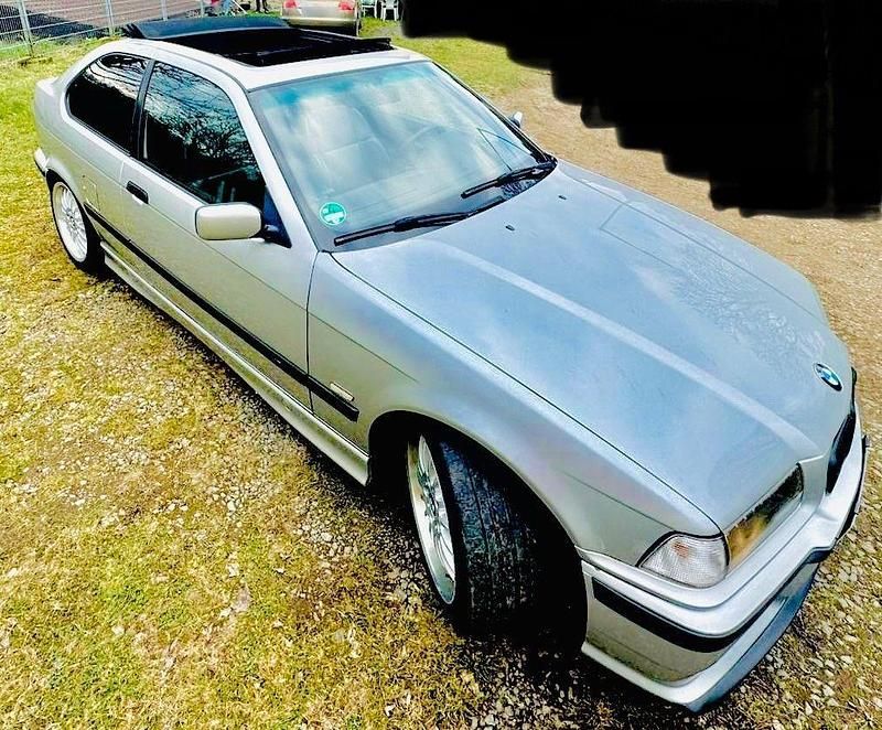 Gebraucht BMW 323 170 PS (125 kW) 1999 Silber Coupé