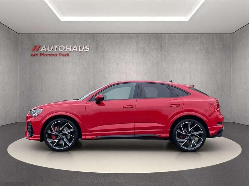 Gebraucht Audi RS Q3 400 PS (294 kW) 2022 Tangorot metallic SUV