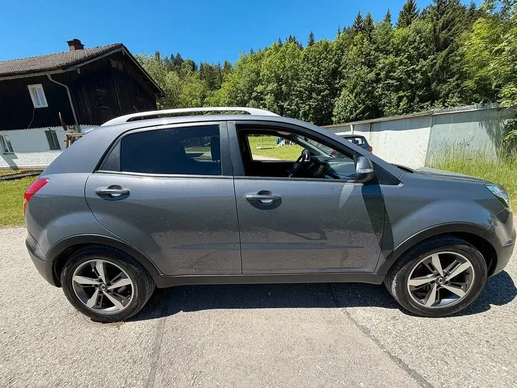 Gebraucht SsangYong Korando Quartz 178 PS (130 kW) 2018 Grau SUV