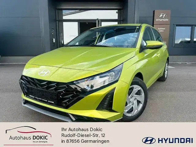 Neu Hyundai i20 Select 90 PS (66 kW) 2026 Grün Kleinwagen