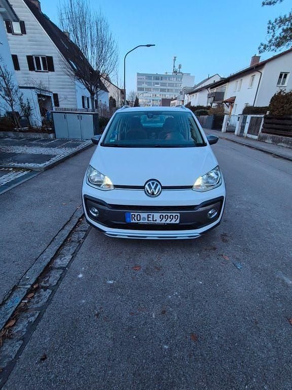 Weiß Gebraucht 2019 VW cross up! Kleinwagen | 9.900 € (Fairer Preis) - Bild 1/4