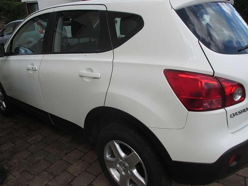 Gebraucht Nissan Qashqai Tekna 150 PS (110 kW) 2007 Weiß SUV