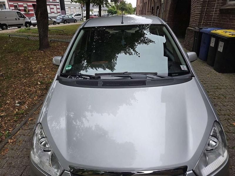 Silber Gebraucht 2007 Ford C-MAX Style Van / Kleinbus | 2.900 € (Fairer Preis) - Bild 1/4