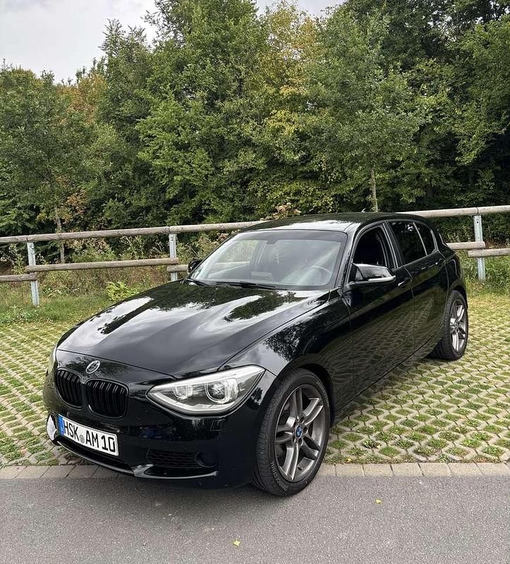 Schwarz Gebraucht 2014 BMW 120 Sport Line Kleinwagen | 7.800 € (Fairer Preis) - Bild 1/4