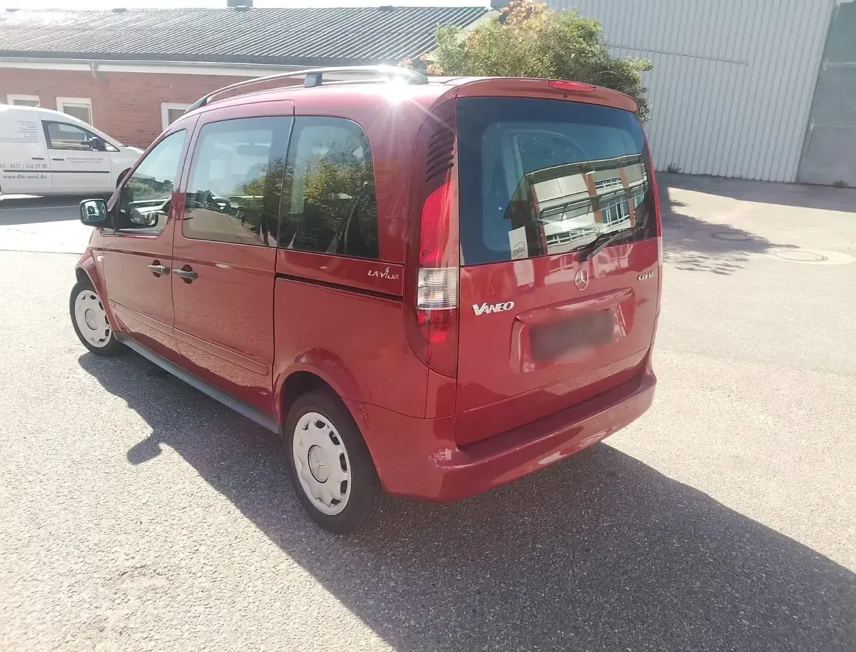 Gebraucht Mercedes Vaneo 91 PS (66 kW) 2003 Rot Van / Kleinbus