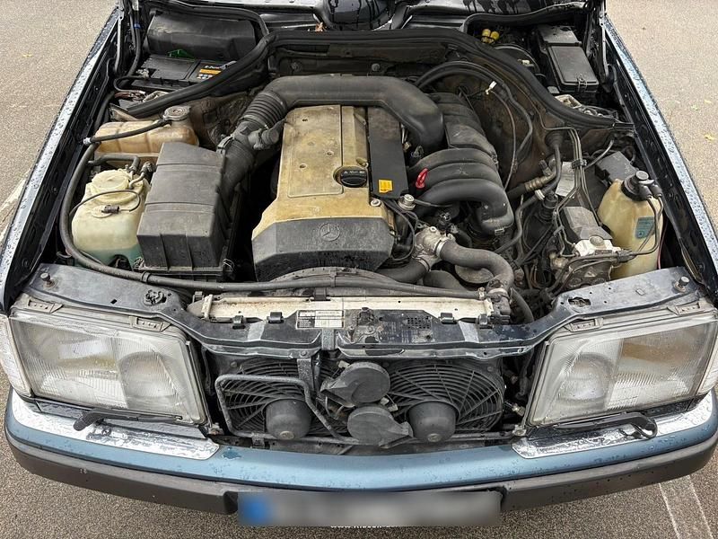 Gebraucht Mercedes E320 220 PS (161 kW) 1995 Blau Kombi