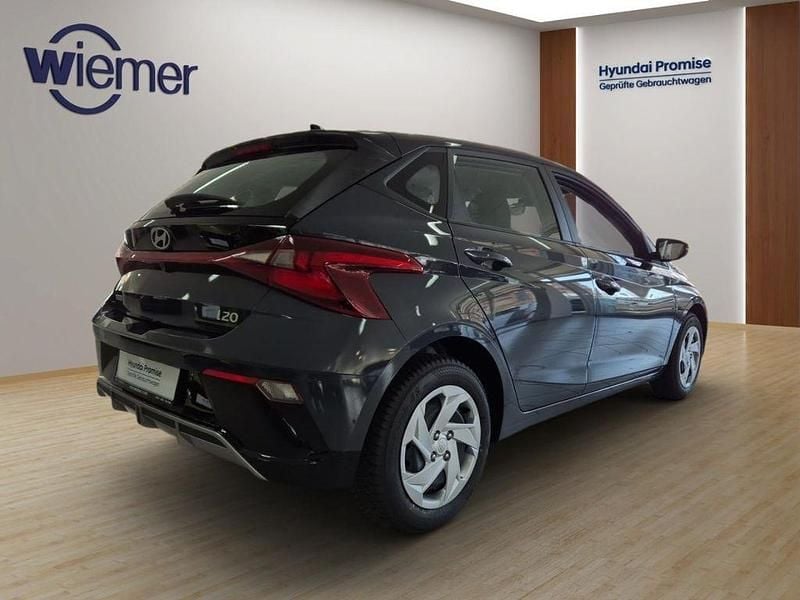 Gebraucht Hyundai i20 Select 101 PS (74 kW) 2025 Grau Kleinwagen
