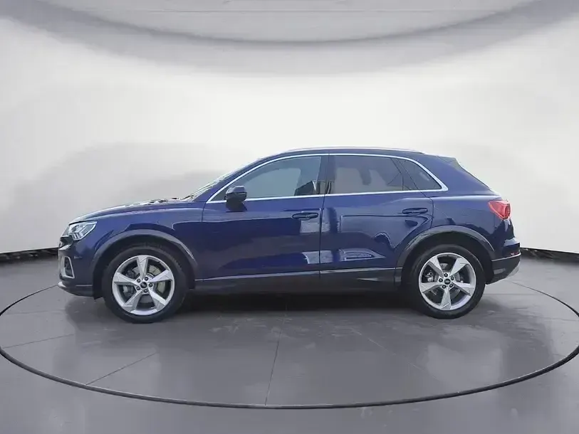 Gebraucht Audi Q3 Advanced Plus 193 PS (141 kW) 2024 Navarrablau metallic SUV