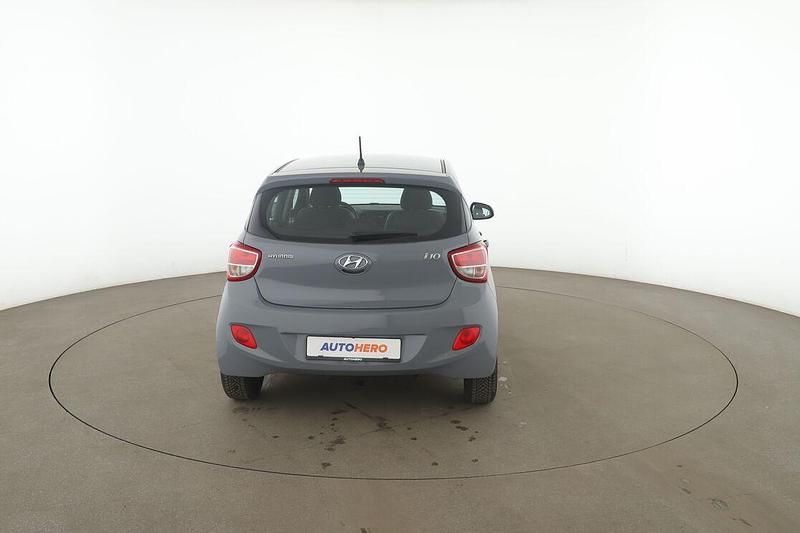 Gebraucht Hyundai i10 Basis 67 PS (49 kW) 2014 Grau Kleinwagen