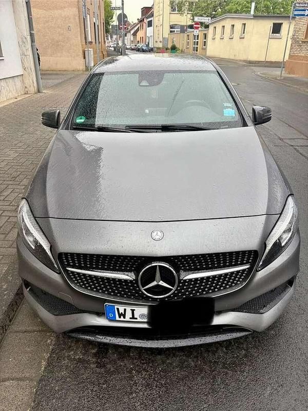 Gebraucht 2017 Mercedes A250 AMG line Limousine | 21.000 € (Etwas zu teuer) - Bild 1/4