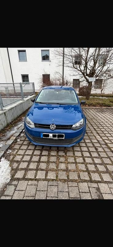Gebraucht VW Polo 70 PS (51 kW) 2011 Blau Kleinwagen
