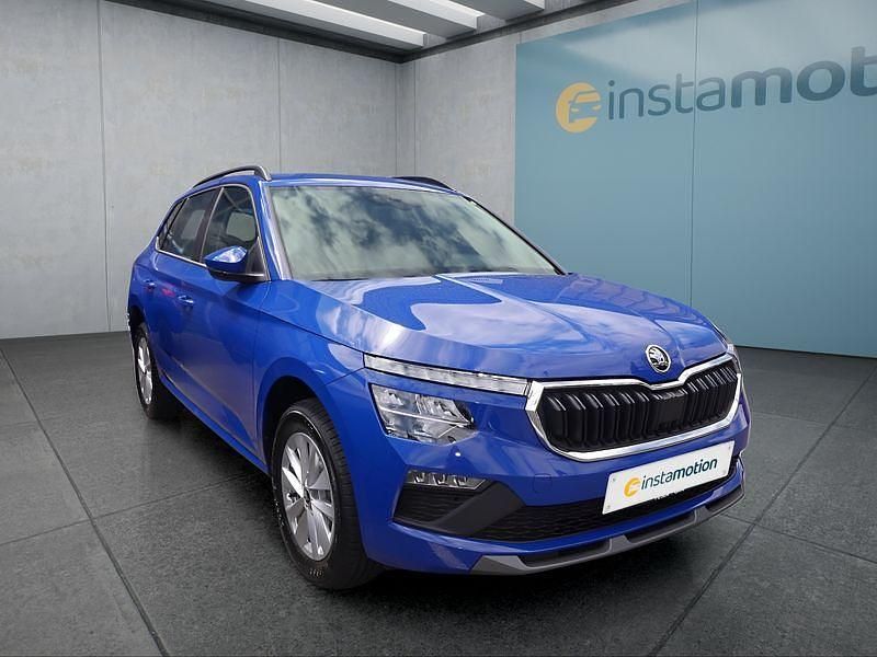 Neu Skoda Kamiq 95 PS (69 kW) 2025 Blau SUV