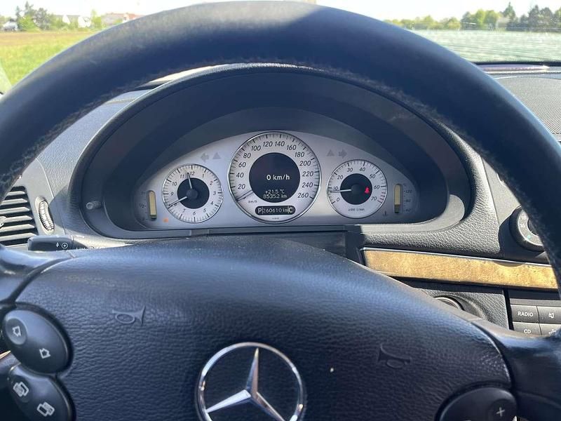 Gebraucht Mercedes E200 Avantgarde 184 PS (135 kW) 2007 Schwarz Kombi
