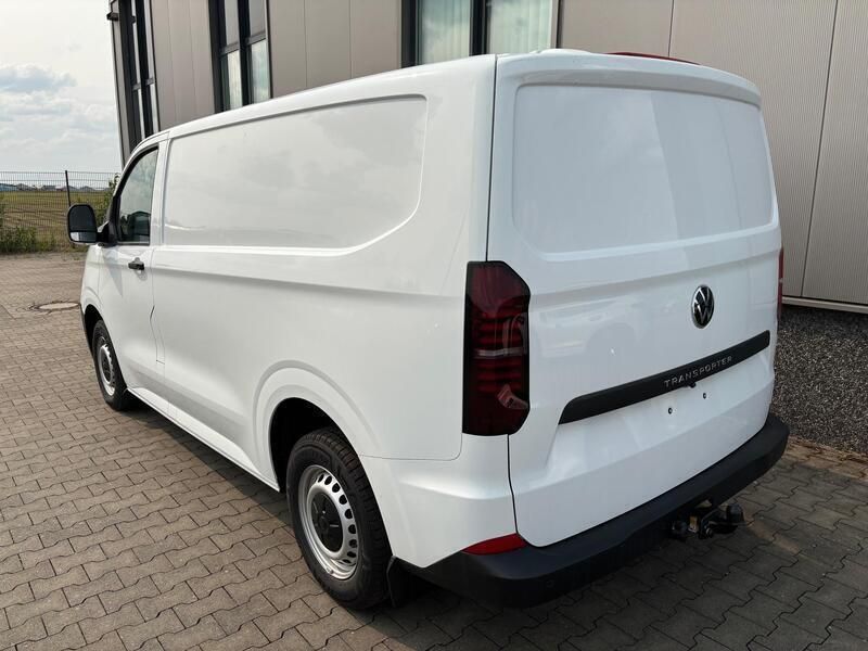 Neu VW T7 Basis 110 PS (80 kW) 2025 Van
