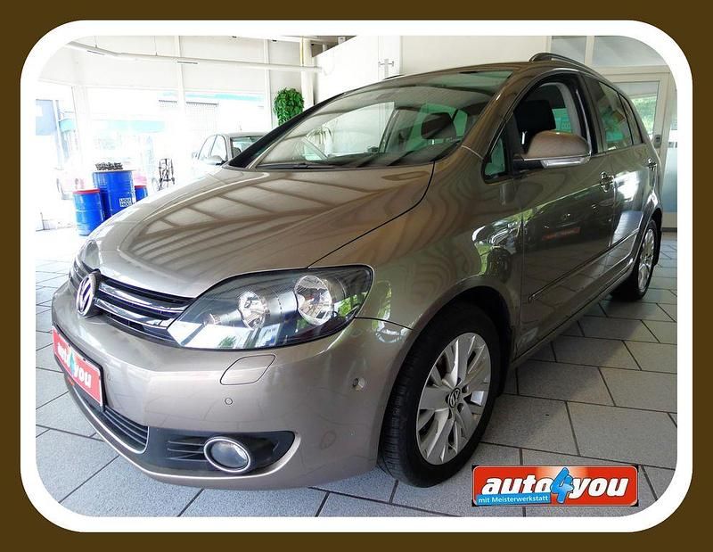 Braun Gebraucht 2013 VW Golf Plus Life Van / Kleinbus | 9.990 € (Fairer Preis) - Bild 1/4