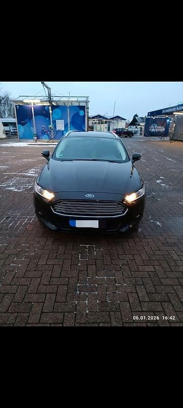 Gebraucht Ford Mondeo Titanium 150 PS (110 kW) 2018 Schwarz Kombi