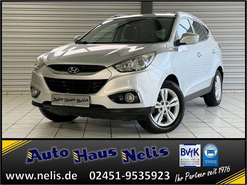 Silber Gebraucht 2012 Hyundai ix35 Style SUV | 7.780 € (Etwas zu teuer) - Bild 1/4