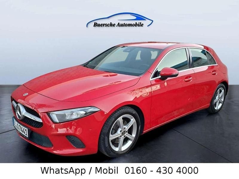 Gebraucht Mercedes A200 163 PS (119 kW) 2019 Rot Limousine
