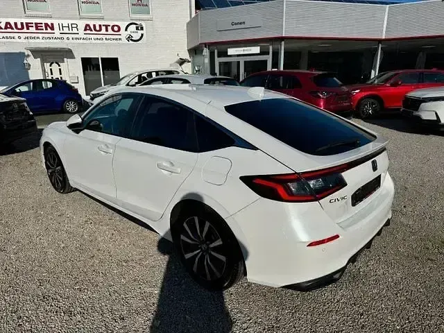 Gebraucht Honda Civic Elegance 184 PS (135 kW) 2024 Andere Limousine