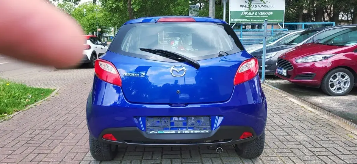 Gebraucht Mazda 2 Impuls 75 PS (55 kW) 2009 Blau Kleinwagen