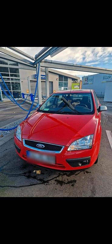 Gebraucht Ford Focus 120 PS (88 kW) 2006 Rot Limousine