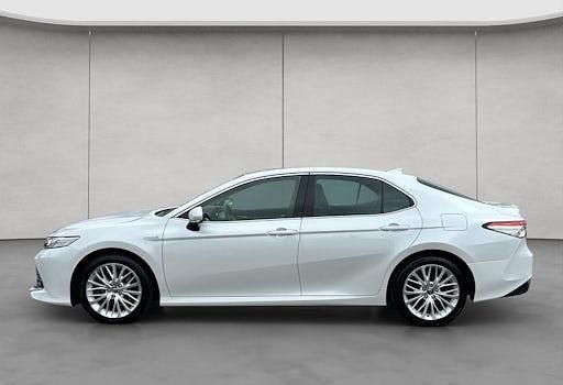 Gebraucht Toyota Camry Executive 218 PS (160 kW) 2019 Weiß Limousine