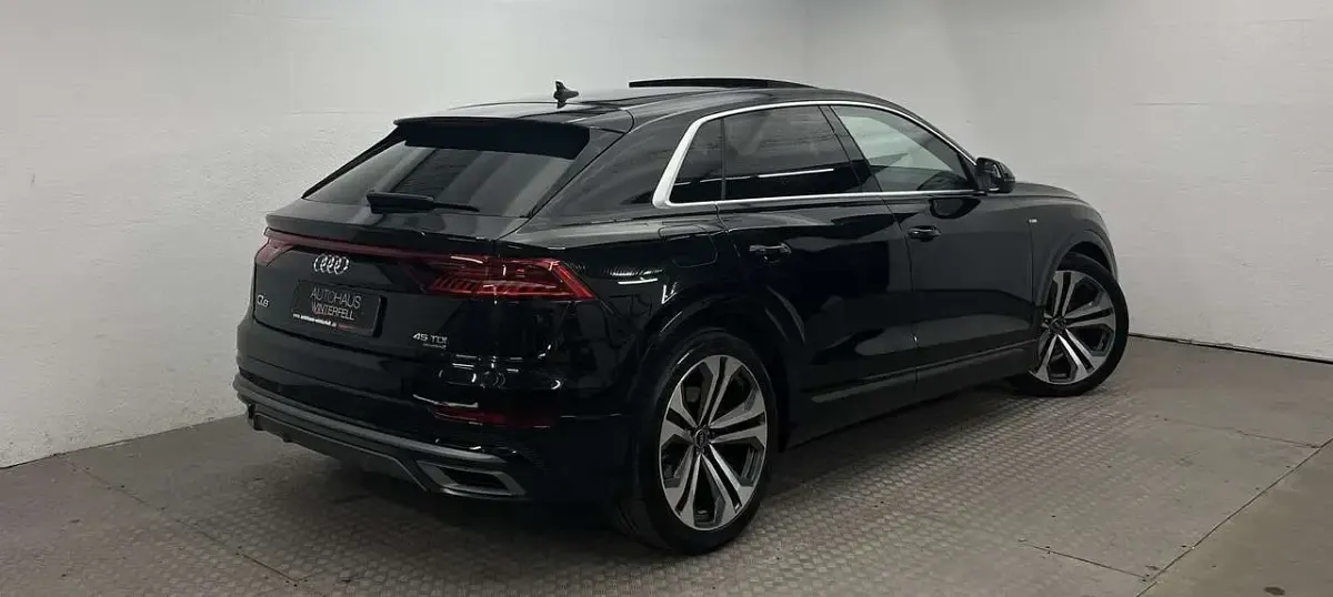 Usata Audi Q8 S-Line 231 CV (169 kW) 2023 Nero SUV