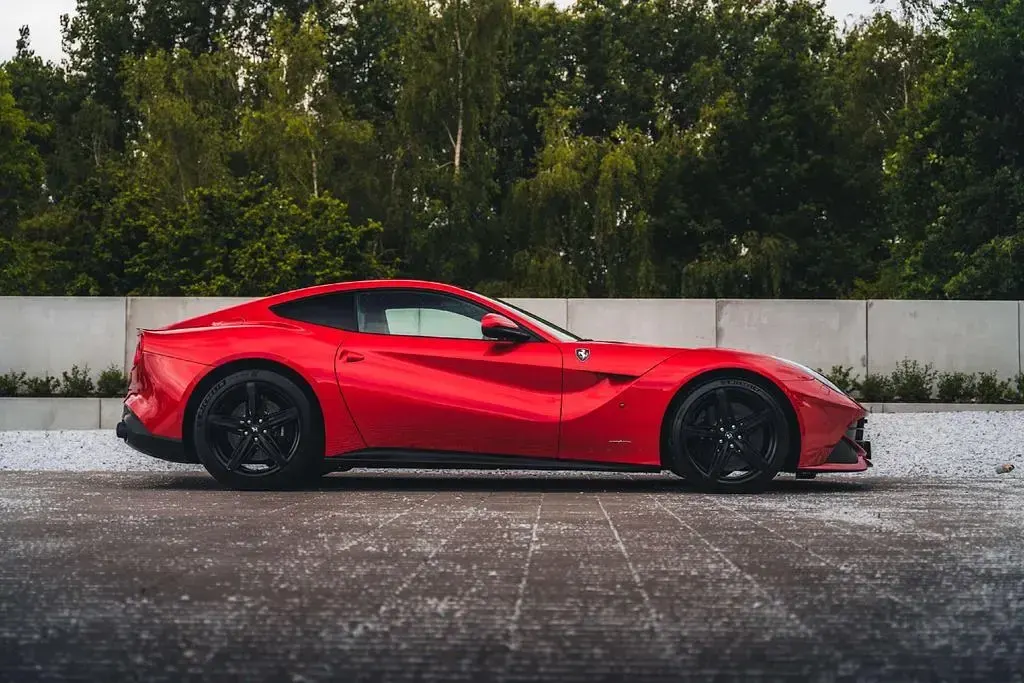 Gebraucht Ferrari F12 736 PS (541 kW) 2013 Rot Coupé