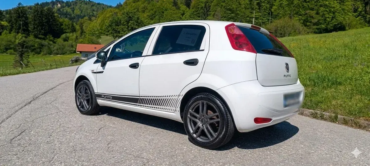 Gebraucht Fiat Punto 69 PS (50 kW) 2017 Weiß Kleinwagen