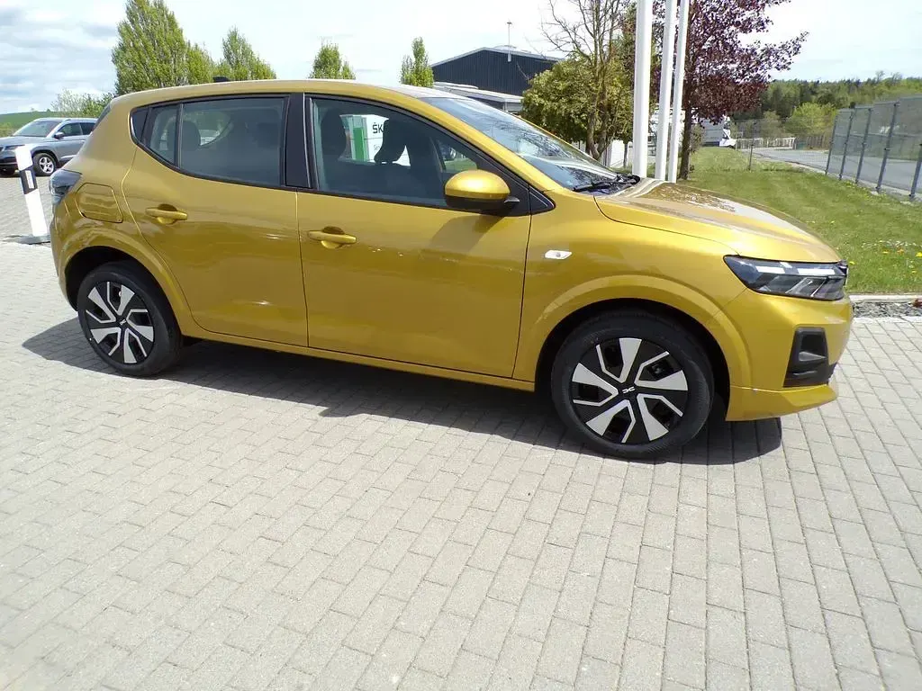 Neu Dacia Sandero Expression 101 PS (74 kW) 2026 Gold Limousine
