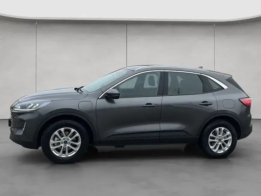 Usata Ford Kuga Titanium 224 CV (164 kW) 2022 Grigio SUV
