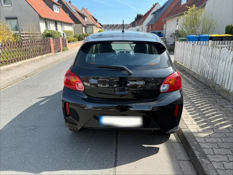 Second-hand Mitsubishi Space Star 71 CP (52 kW) 2025 Negru Hatchback