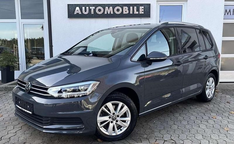 Gebraucht VW Touran 150 PS (110 kW) 2024 Grau Van / Kleinbus
