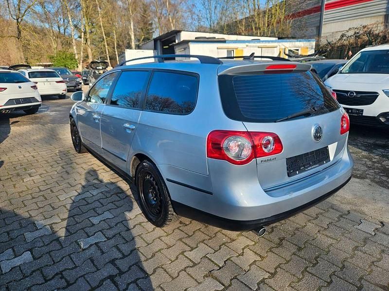 Usata VW Passat 122 CV (89 kW) 2008 Argento Station wagon